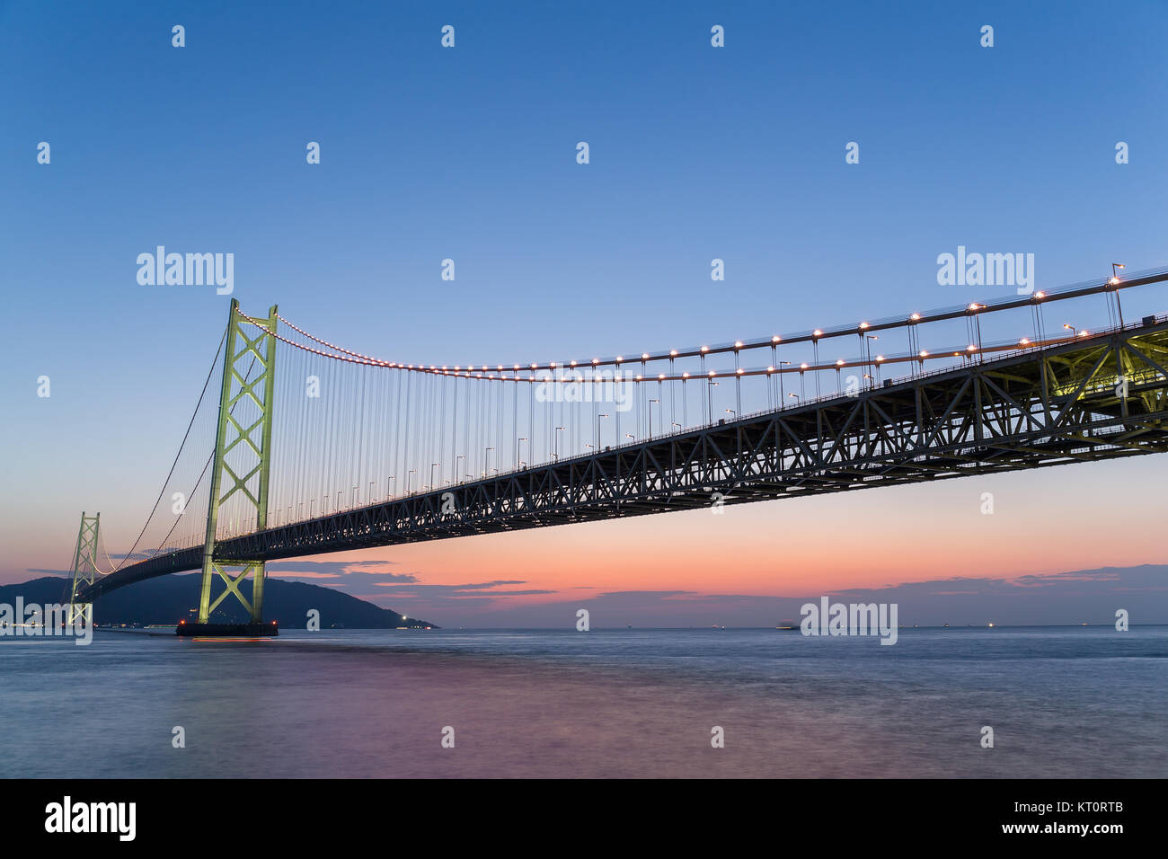 Akashi Kaikyo Bridge Stock Photo - Alamy
