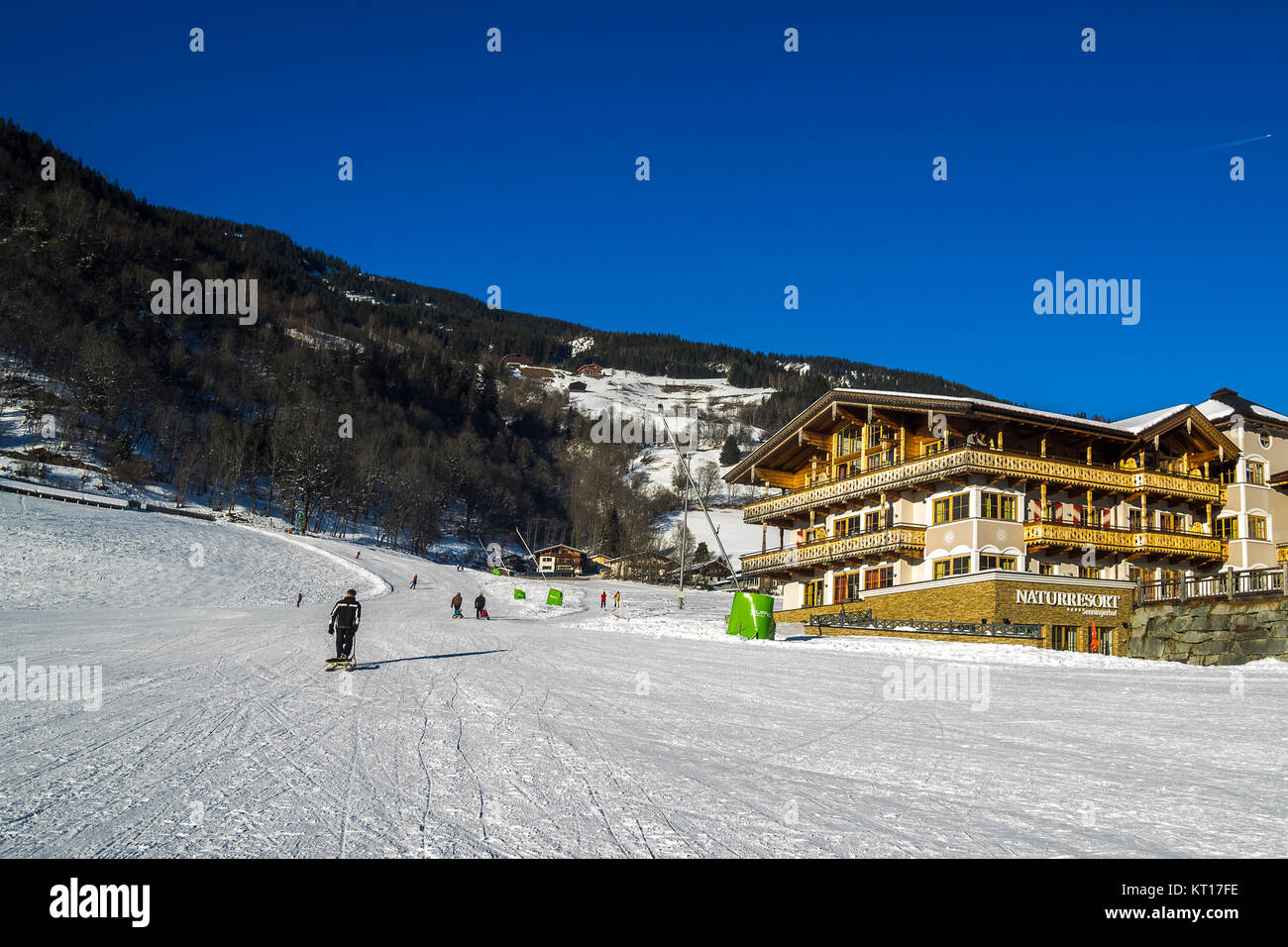 Mondsee austria winter hires stock photography and images Alamy