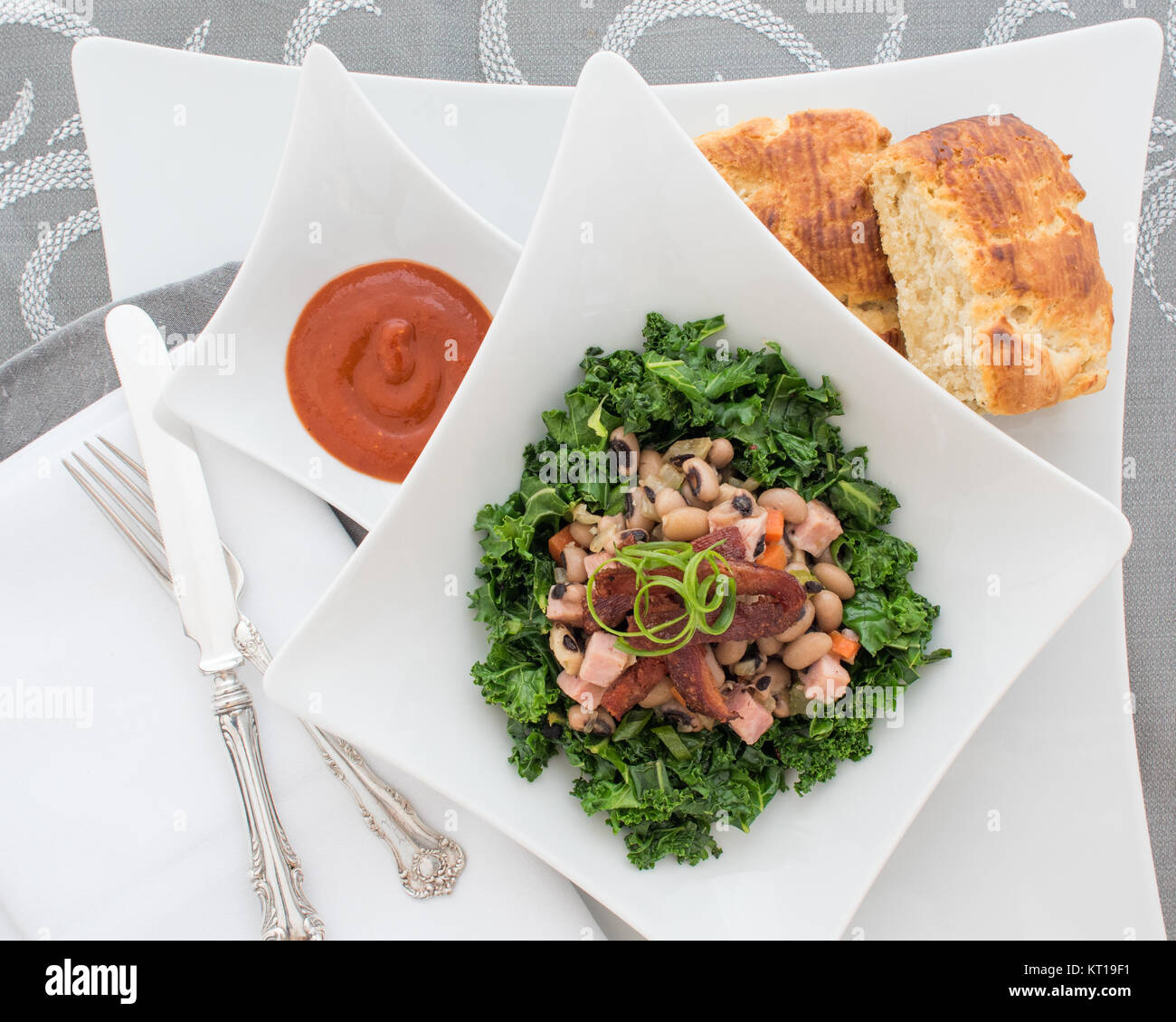Kale and black eyed pea salad Stock Photo Alamy