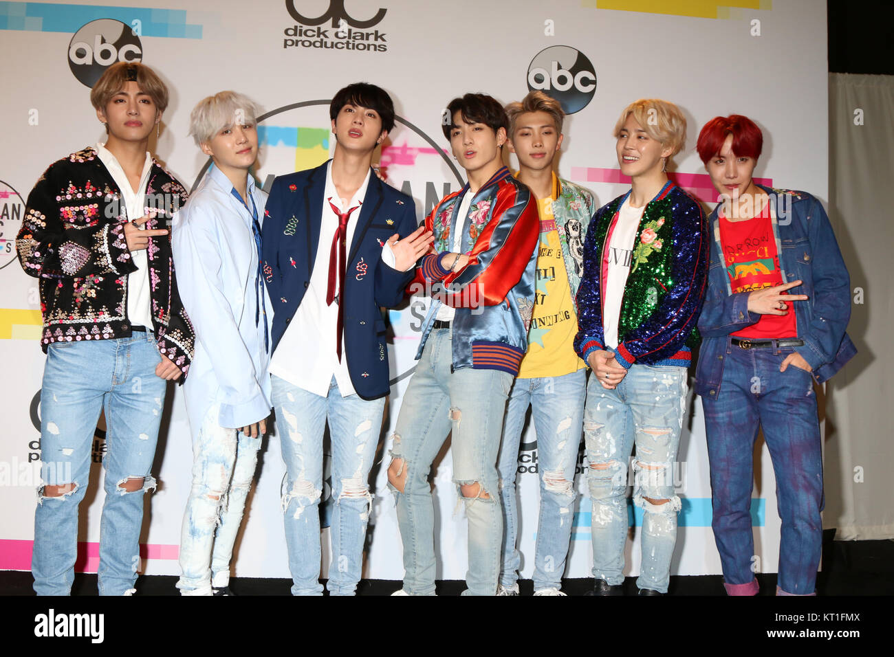 American Music Awards 17 Press Room At Microsoft Theater On November 19 17 In Los Angeles Ca Featuring Bts Jungkook Jimin V Suga Jin J Hope Rap Monster Where Los Angeles California United