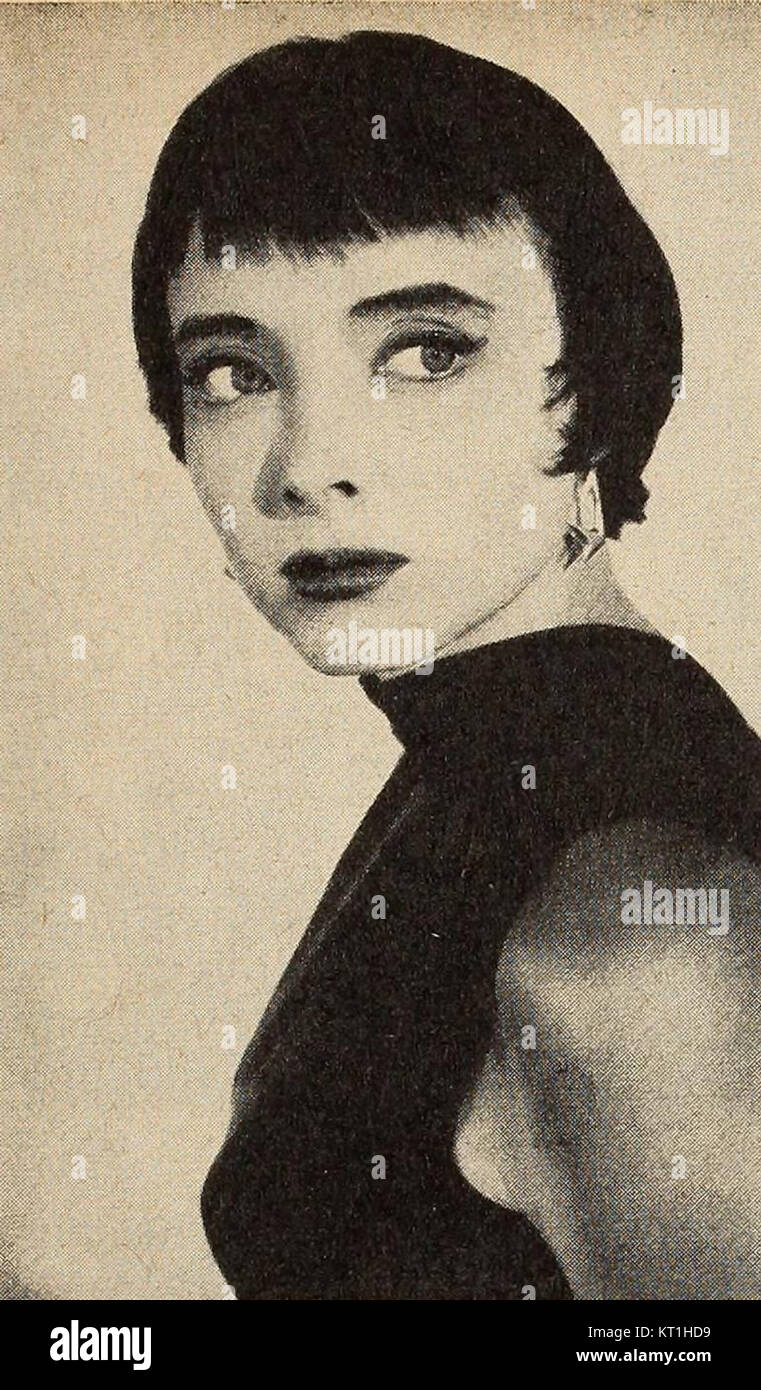 Carolyn Jones - Modern Screen, June 1958 Stock Photo