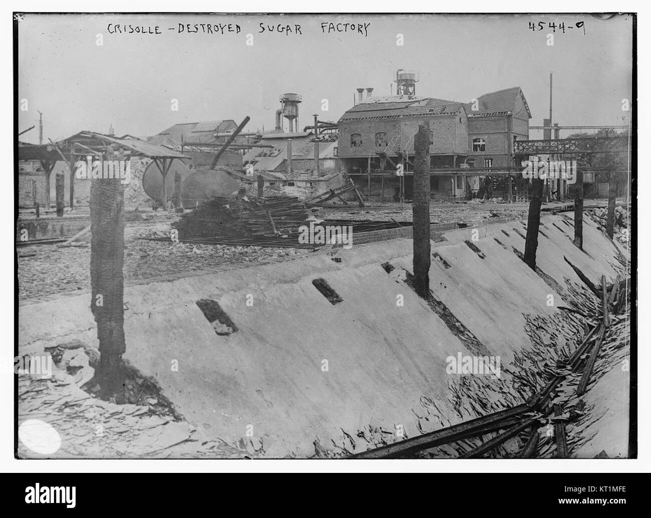 Crisolle destroyed sugar factory (26283580566 Stock Photo Alamy