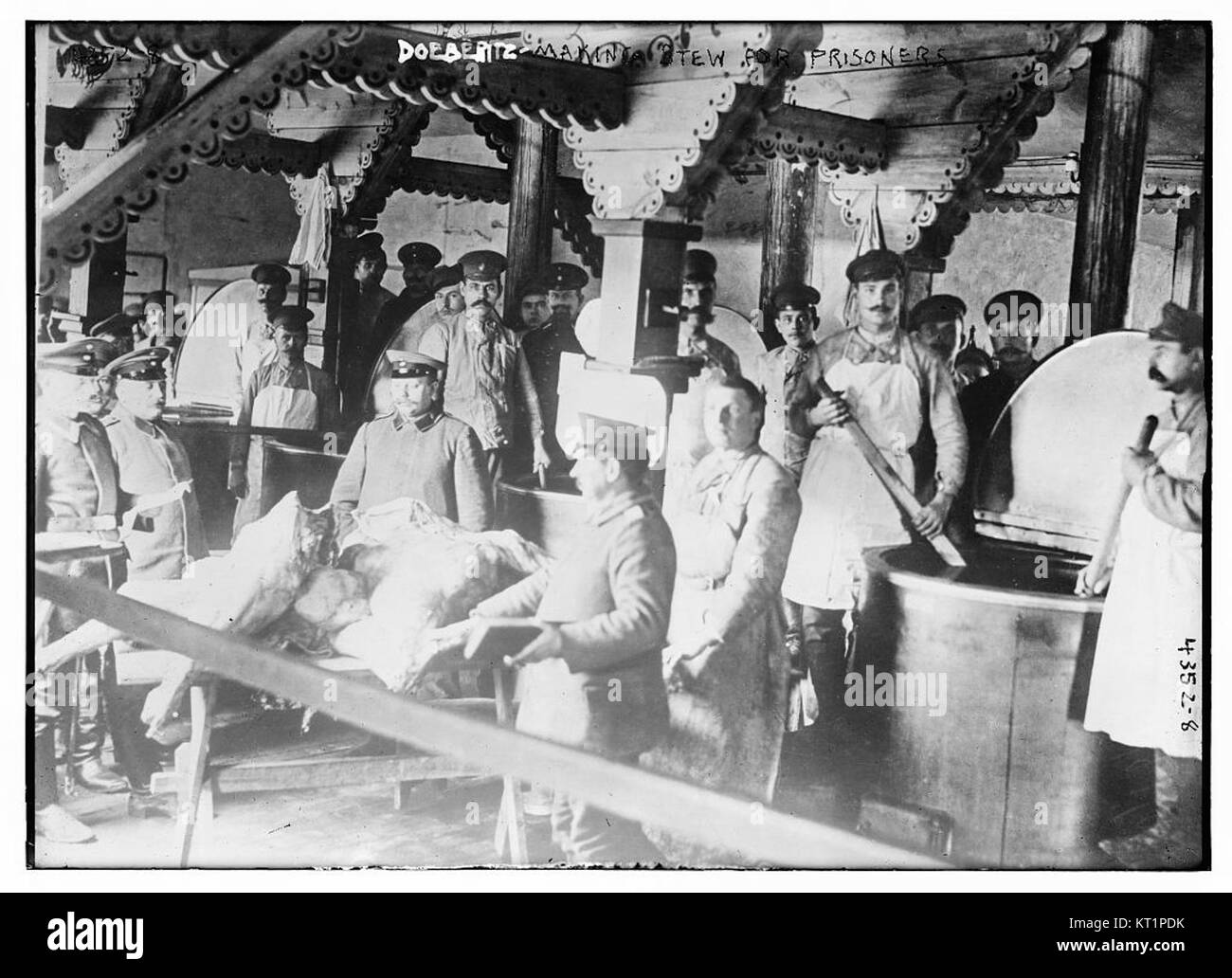 Prisoners prison food Black and White Stock Photos \u0026 Images - Alamy, image size:1300x1032