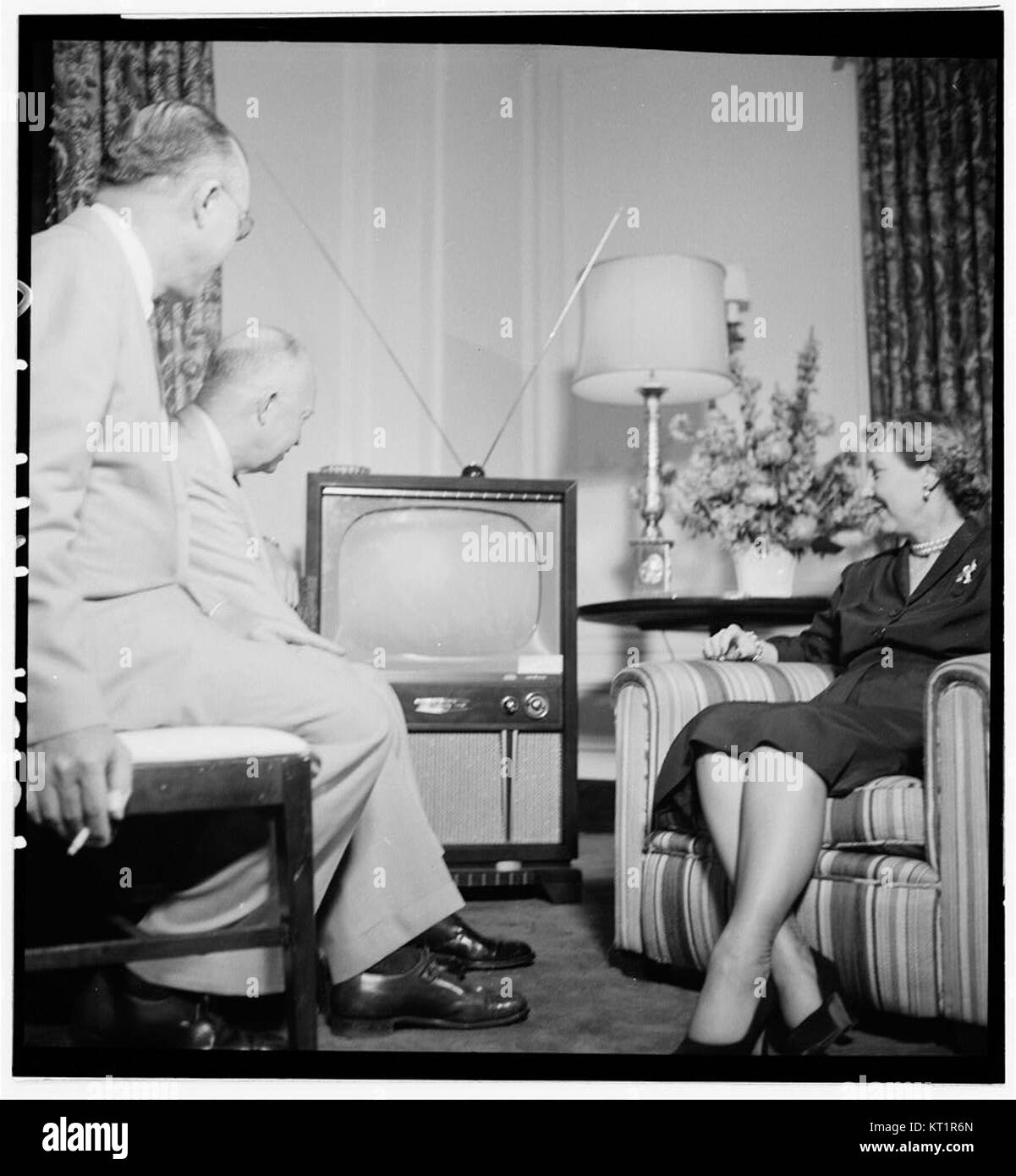 Dwight and Mamie Eisenhower watching a television Stock Photo