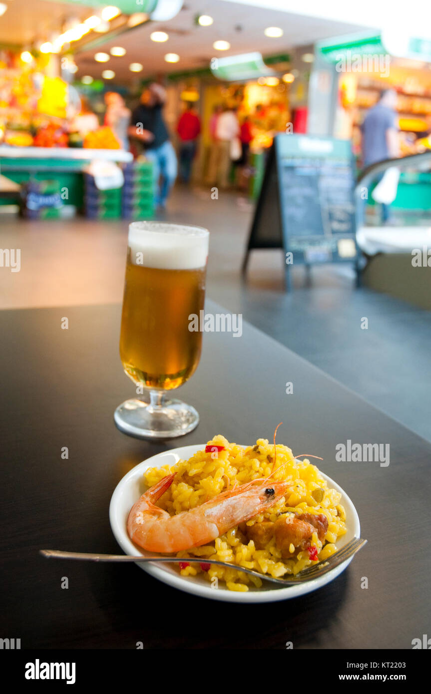 Paella tapa and glass of beer. Madrid, Spain Stock Photo 169690531 Alamy