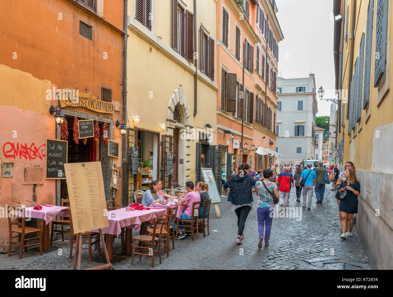 Sidewalk cafe and restaurant on Via della Lungaretta, Trastevere, Rome, Italy Stock Photo