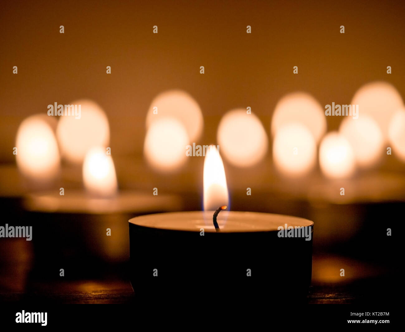 Candle light supper hires stock photography and images Alamy