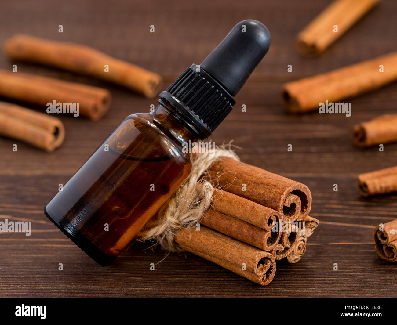 cinnamon essential oil Stock Photo Alamy