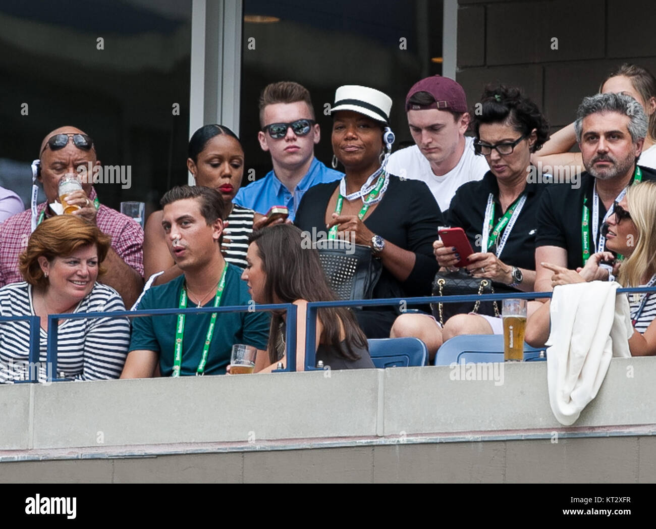 NEW YORK, NY - SEPTEMBER 12:  Queen Latifah attends the Women's Singles Final match between Roberta Vinci of Italy and Flavia Pennetta of Italy on Day Thirteen of the 2015 US Open at the USTA Billie Jean King National Tennis Center on September 12, 2015 in the Flushing neighborhood of the Queens borough of New York City  People:  Queen Latifah Stock Photo