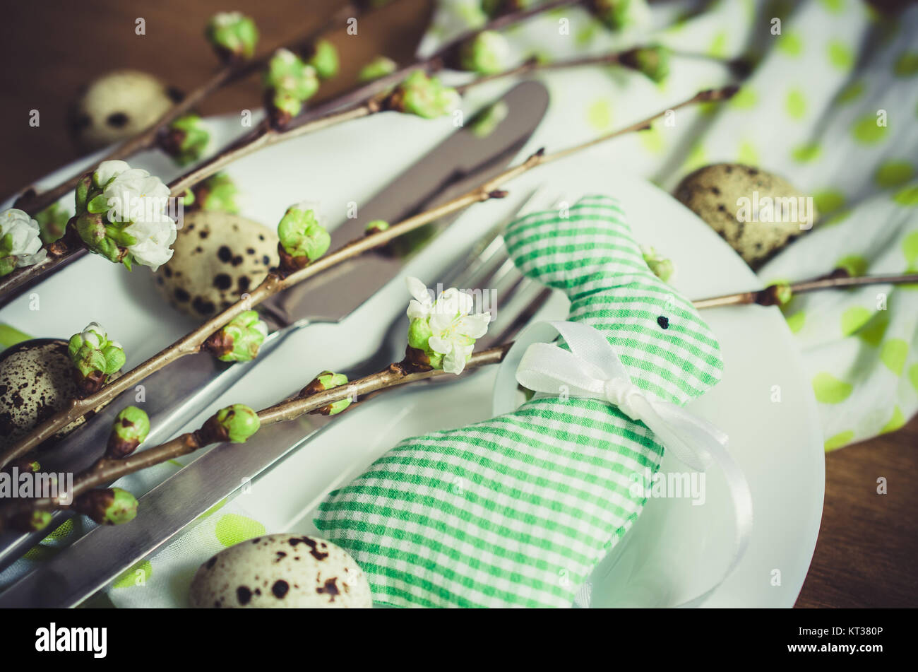 Easter table setting with spring flowers Stock Photo - Alamy