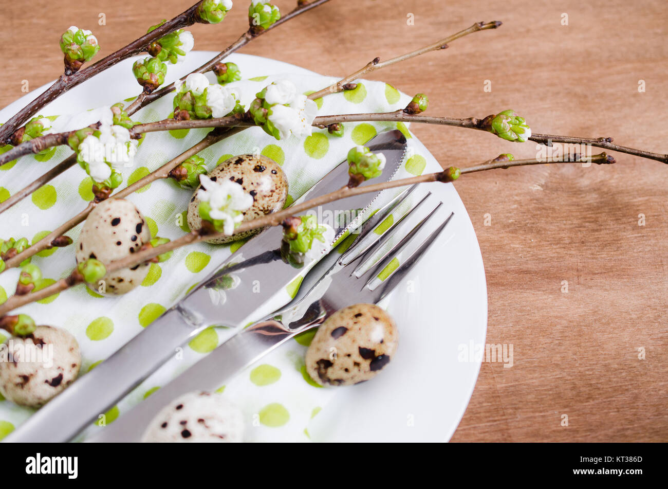 Easter table setting with spring flowers Stock Photo - Alamy