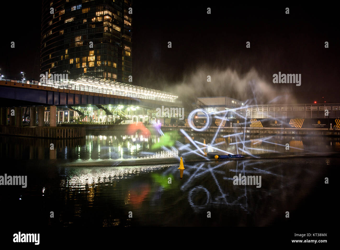 Water Wall by Andrew Bernstein and Gregory St. Pierre at Canary Wharf
