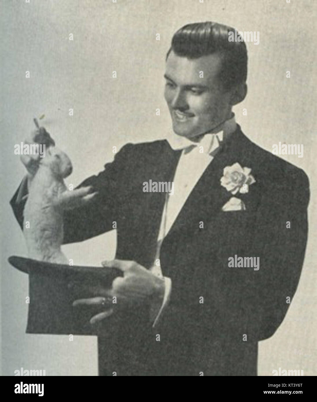John booth magician hi-res stock photography and images - Alamy