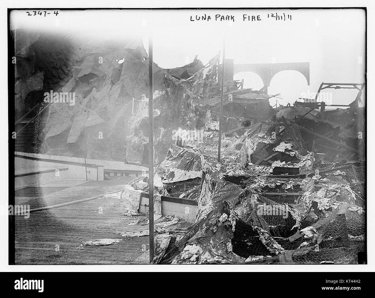 Luna Park fire 2 Stock Photo - Alamy