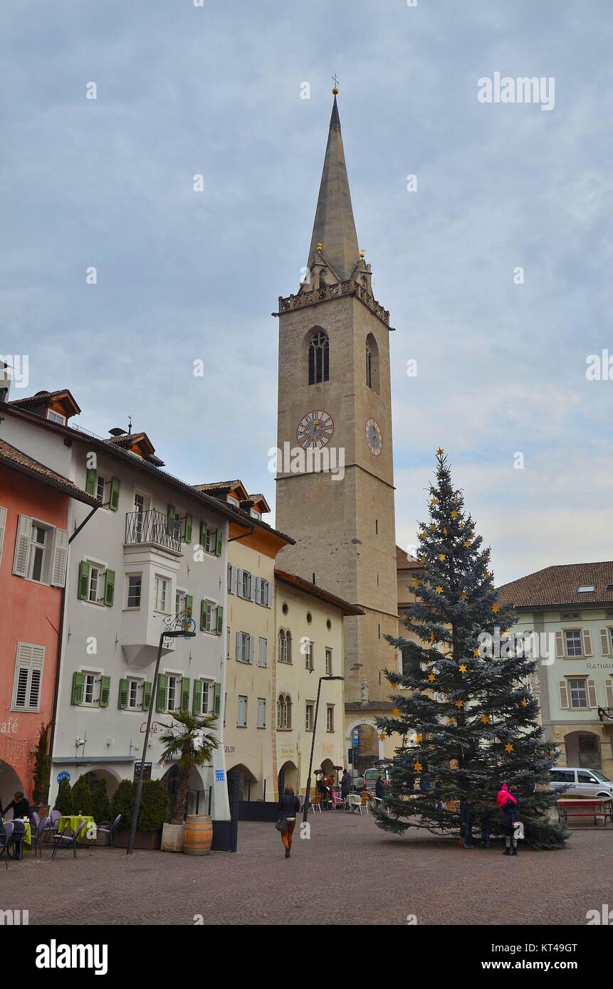 In the village of Caldaro (Kaltern), Italy, Province of Alto Adige (Südtirol): the church Stock Photo