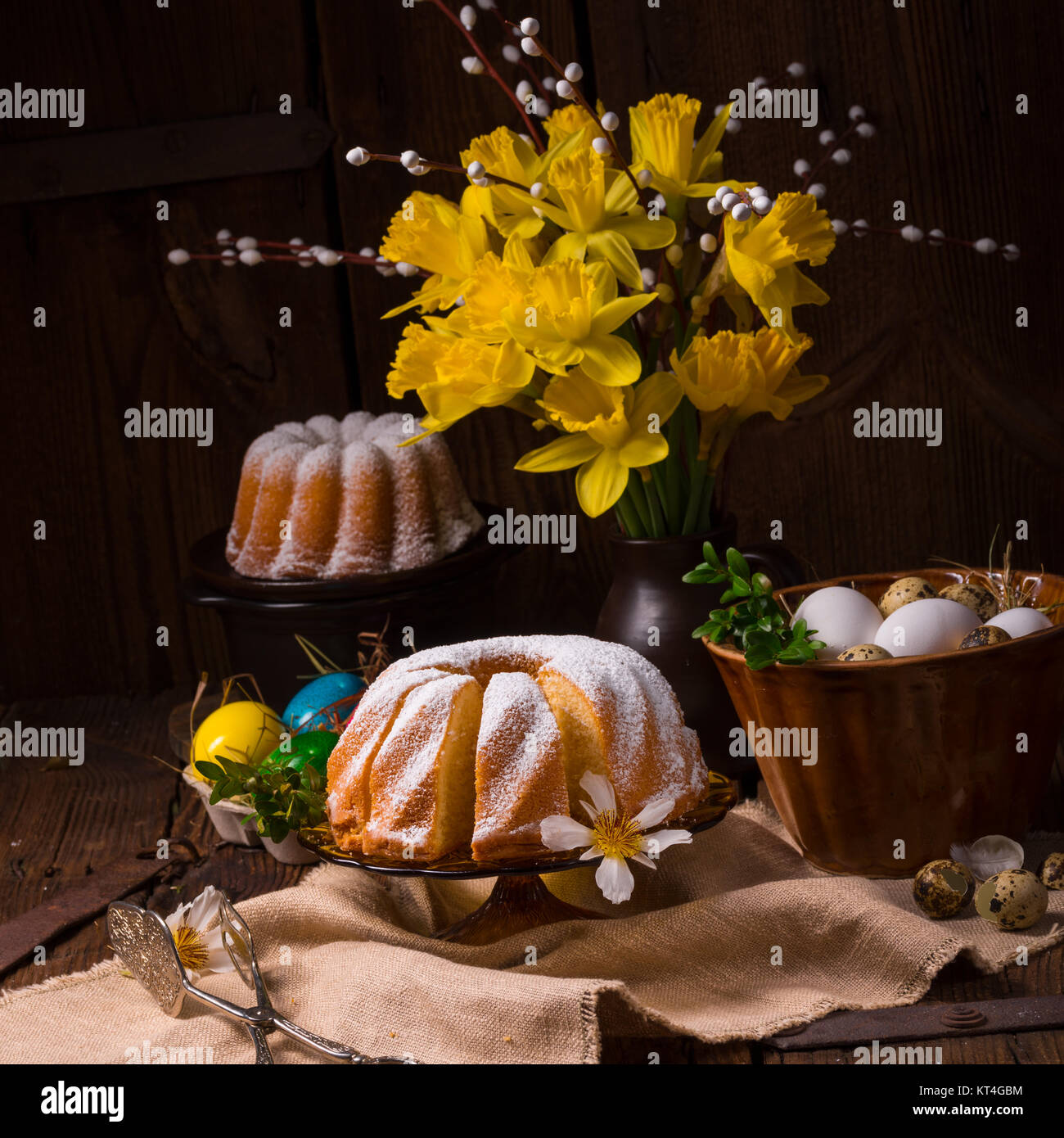 easter eggs and daffodils Stock Photo - Alamy