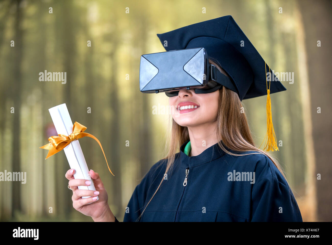Graduation with vr headset, distance learning concept, school , tech ...