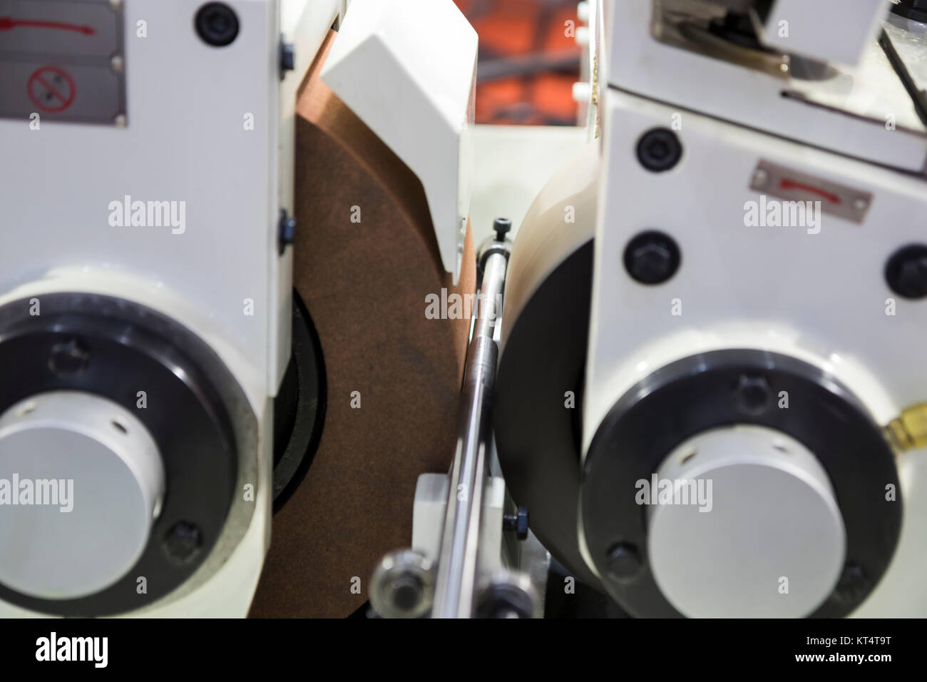 high precision centerless grinding CNC machine ; Focus at product Stock