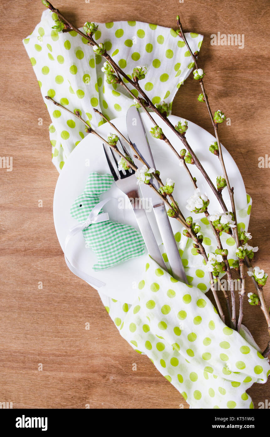 Easter table setting with spring flowers Stock Photo - Alamy