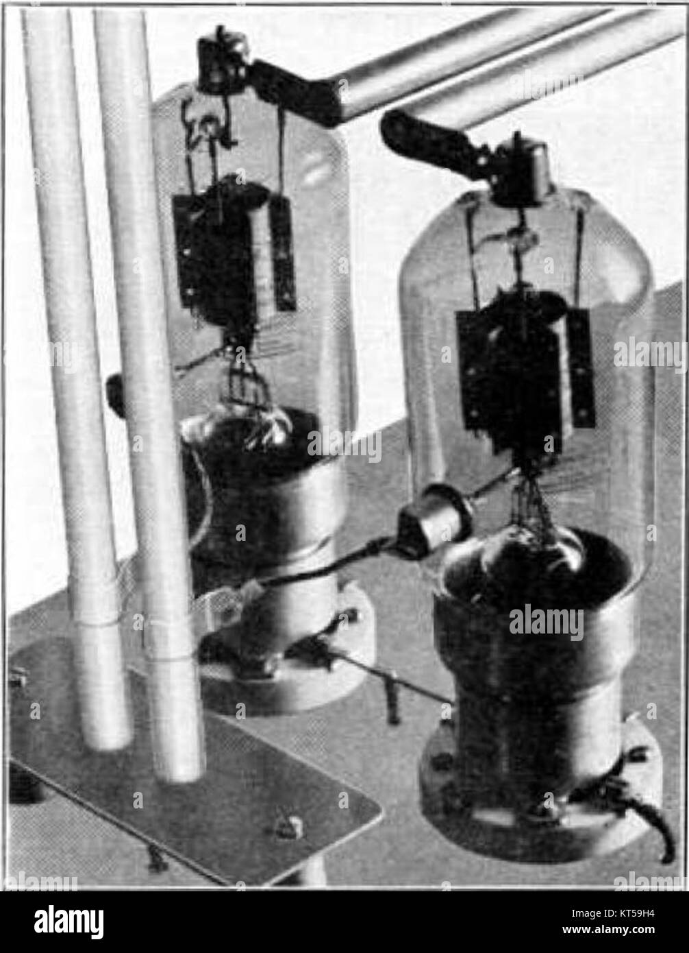 Parallel rod pushpull 120MHz oscillator Stock Photo Alamy