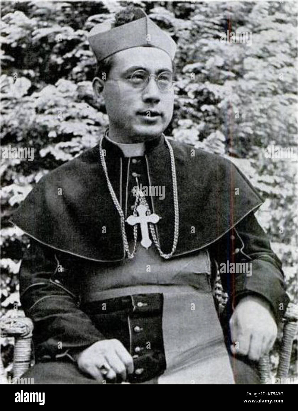 Paul Yu Pin was a significant figure in Chinese history, known for his ...