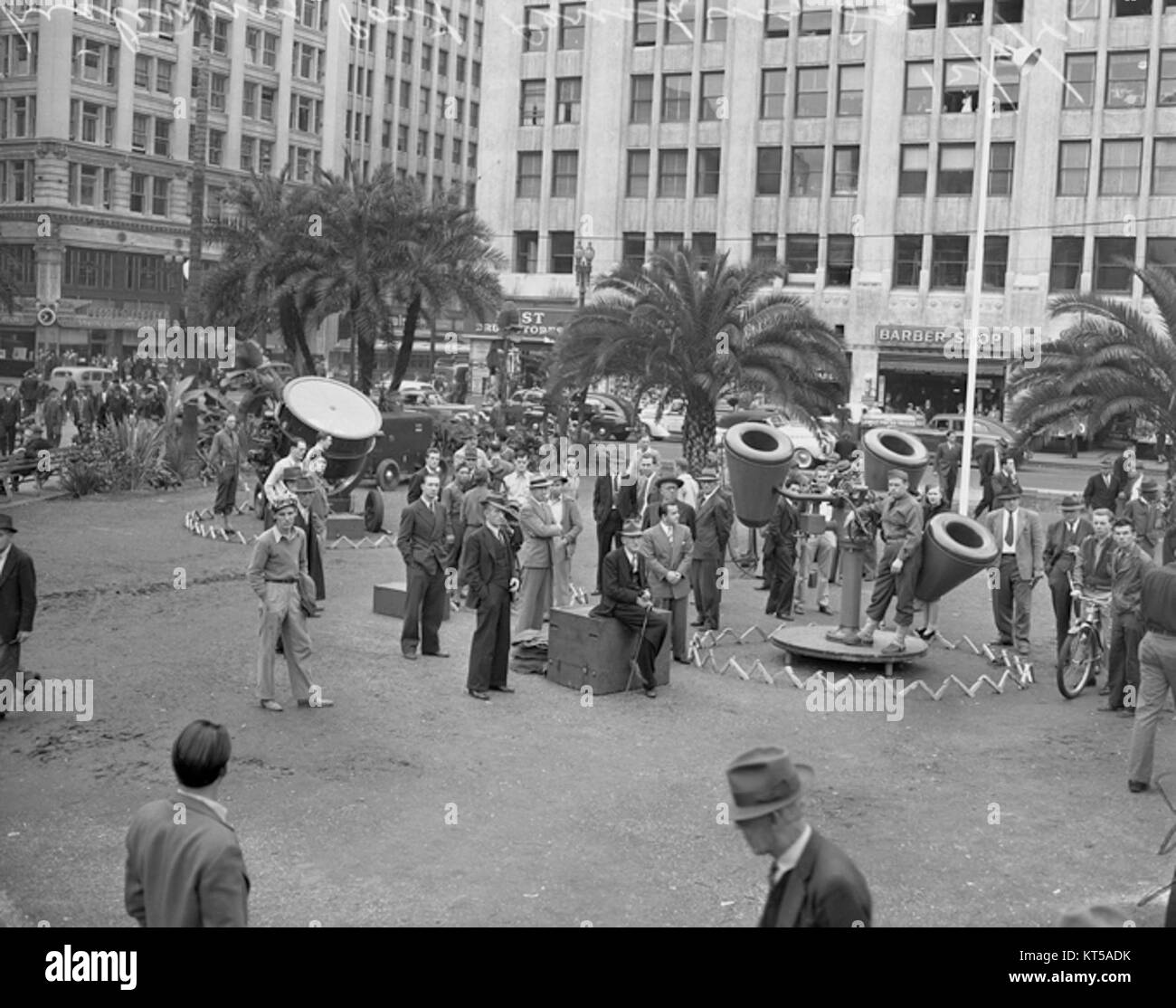 Pershing Square 1941 Stock Photo Alamy
