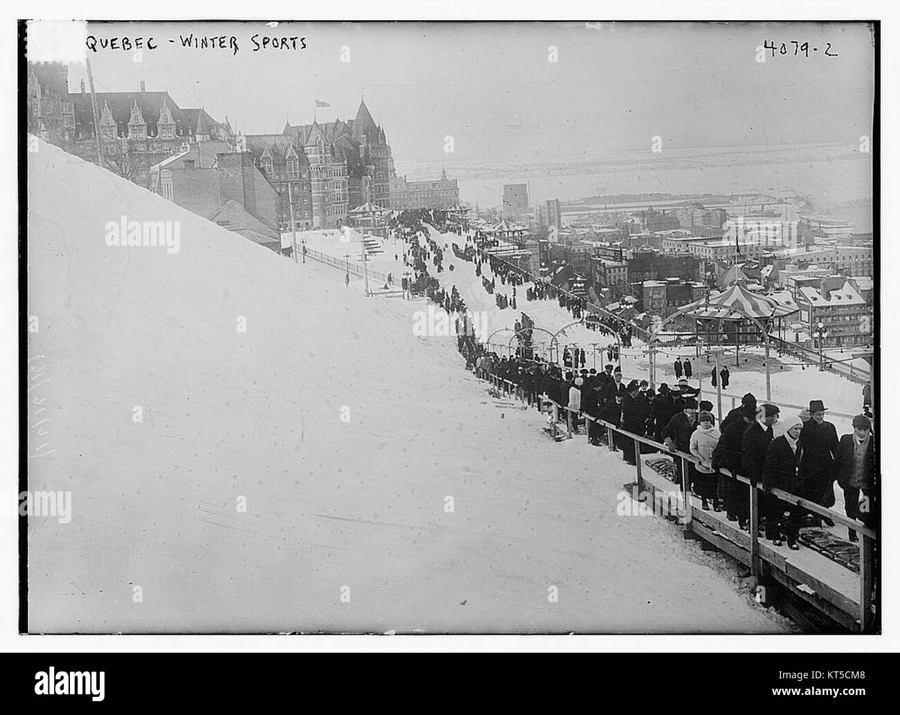 Quebec winter sports (15168196243 Stock Photo Alamy