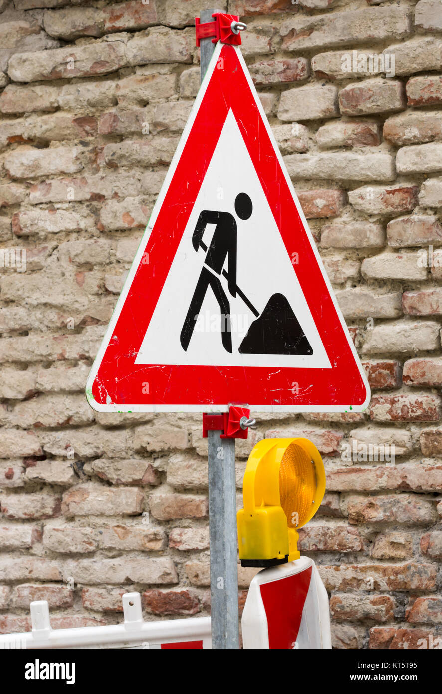 Traffic sign at a construction site Stock Photo - Alamy