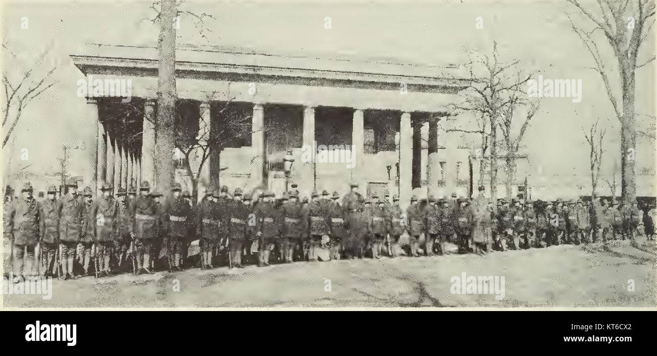 Wilmette WWI recruits in front of Village Hall Stock Photo Alamy
