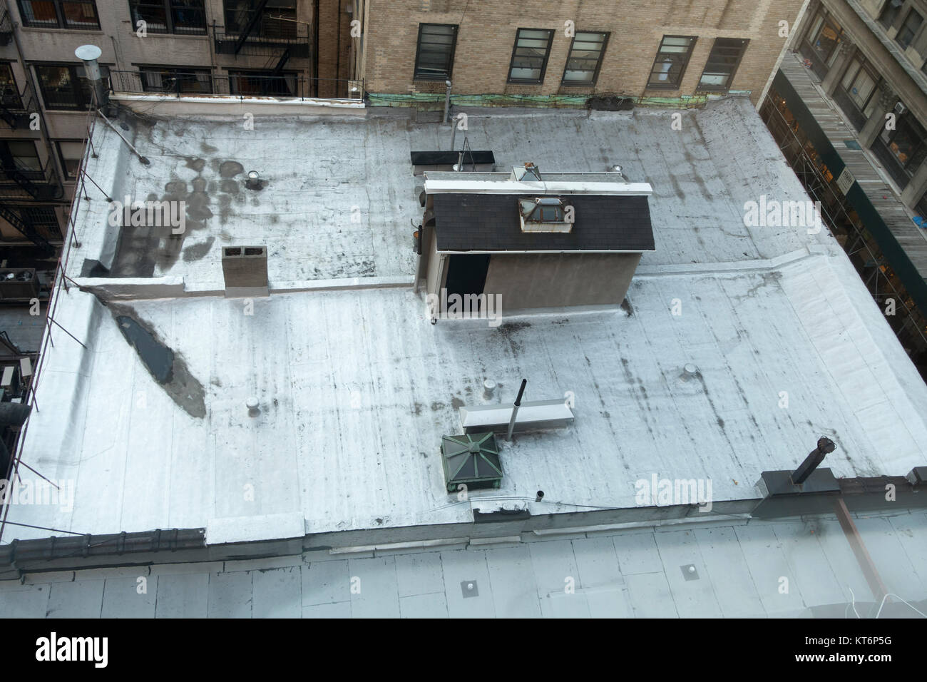 New york city rooftop hi-res stock photography and images - Alamy