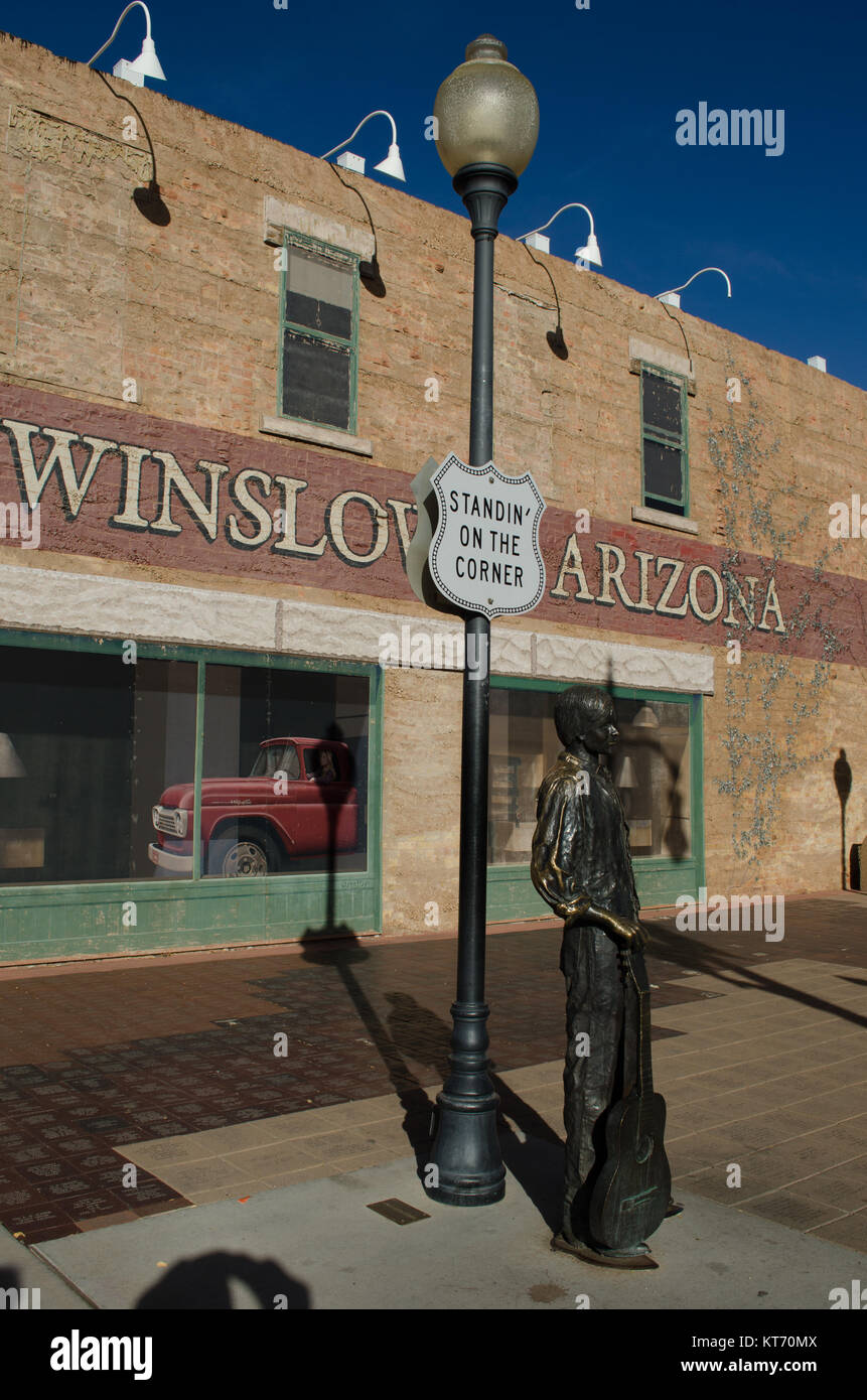 Winslow arizona statue hi-res stock photography and images - Alamy