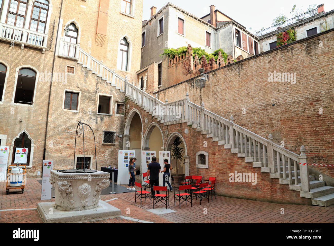 Ca foscari university of venice hi-res stock photography and images - Alamy