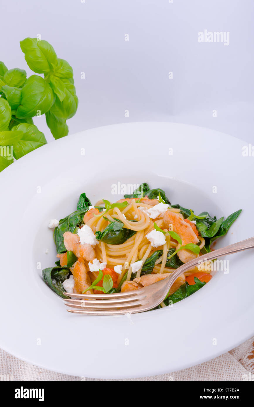 Chicken spinach pasta Stock Photo - Alamy