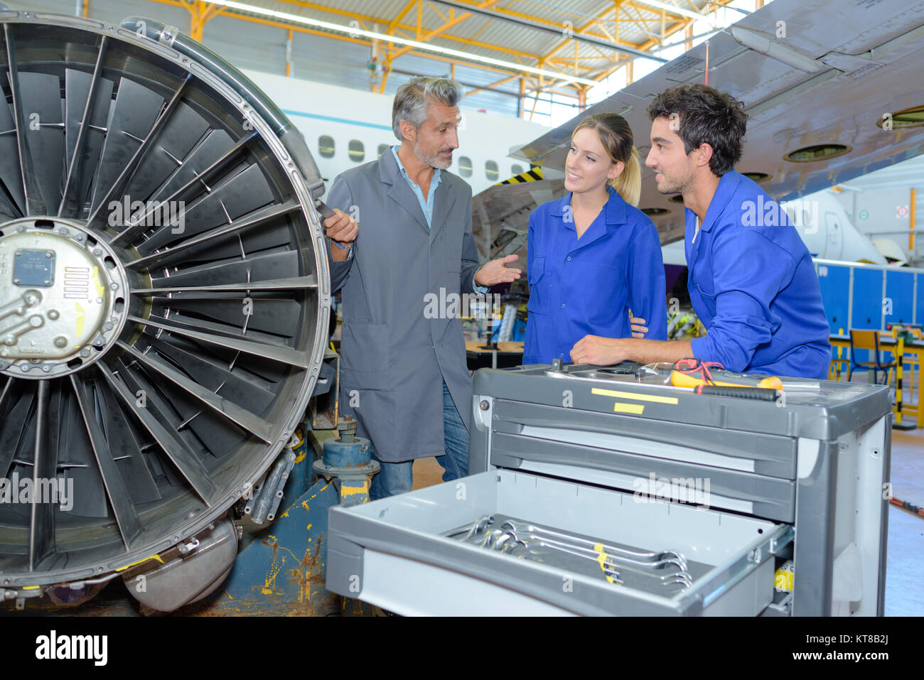 ENTRY LEVEL AIRPLANE MAINTENANCE JOBS visual data 2