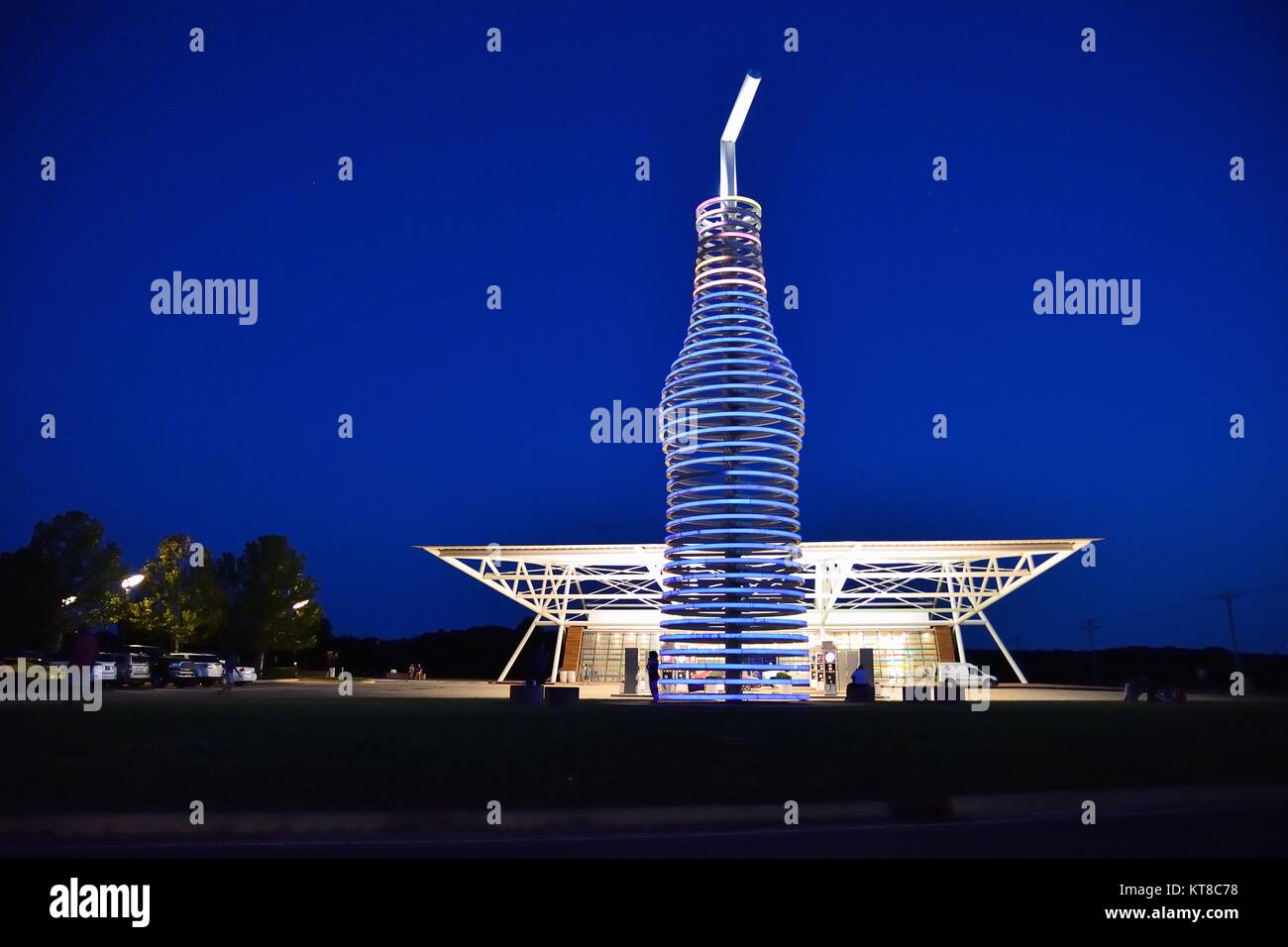 Arcadia, Oklahoma July 19, 2017 Drive down historic route 66 through