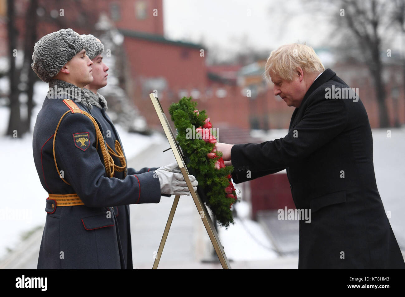 Foreign Secretary Boris Johnson during a wreath-laying ceremony at the Tomb of the Unknown Soldier in Moscow. Stock Photo