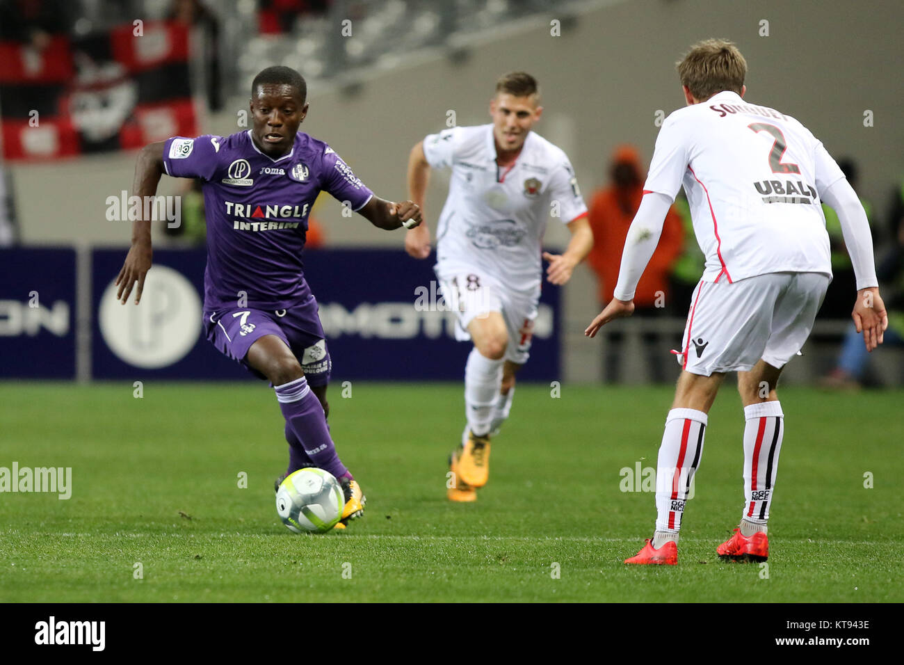 Toulouse (France) Nov,29th 2017 French Fooball Championship Ligue 1 season 2017-2018 Toulouse FC against OGC Nice MAX GRADEL Credit: Sebastien Lapeyrere/Alamy Live News. Stock Photo