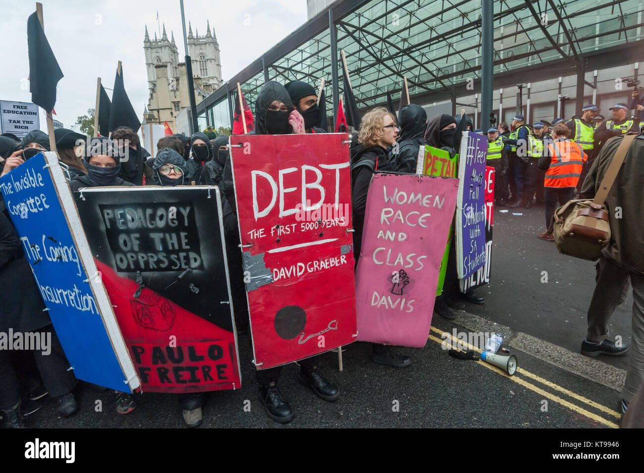 The autonomous bloc form up behind the book bloc and seem about to march away from the Dept for Business, Innovation & Skills. Stock Photo