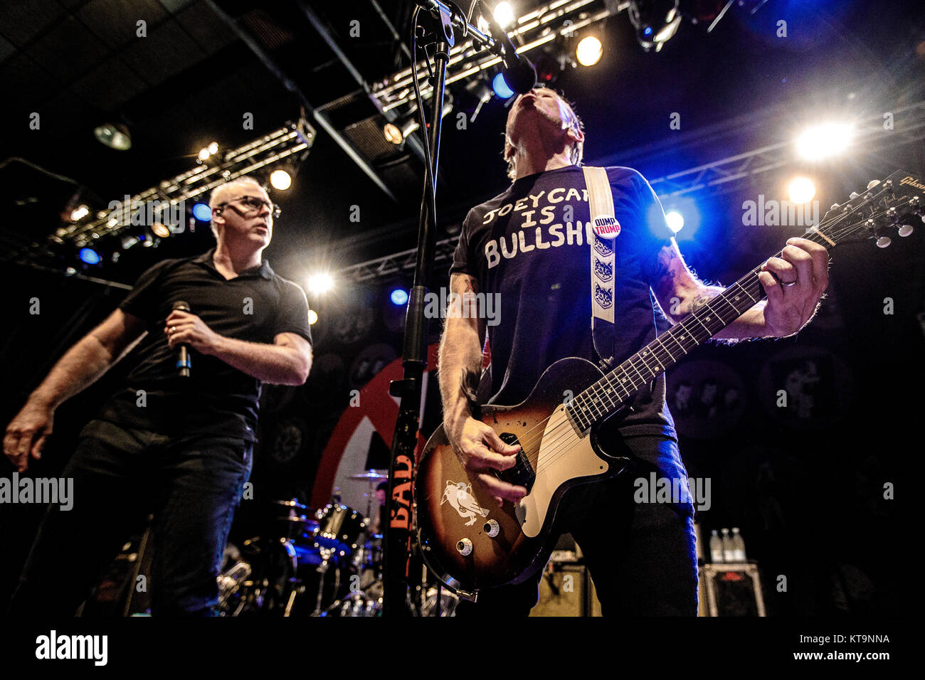 Denmark, Copenhagen – August 7, 2017. The American punk rock band Bad Religion performs a live concert at Amager Bio in Copenhagen. Here the lead singer and songwriter is seen Greg Graffin (L) live on stage with guitarist Brian Baker (R). Stock Photo