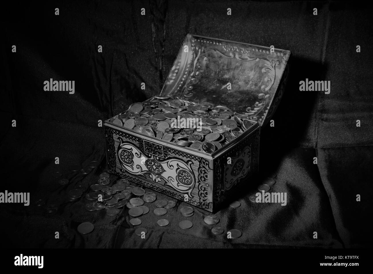 treasure chest Stock Photo Alamy