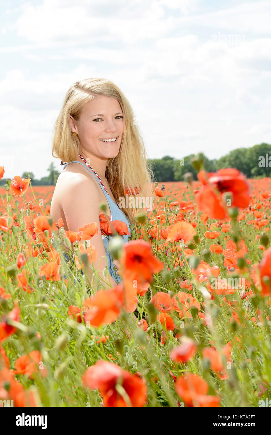 Frau blond lachen lange haare hi-res stock photography and images - Alamy