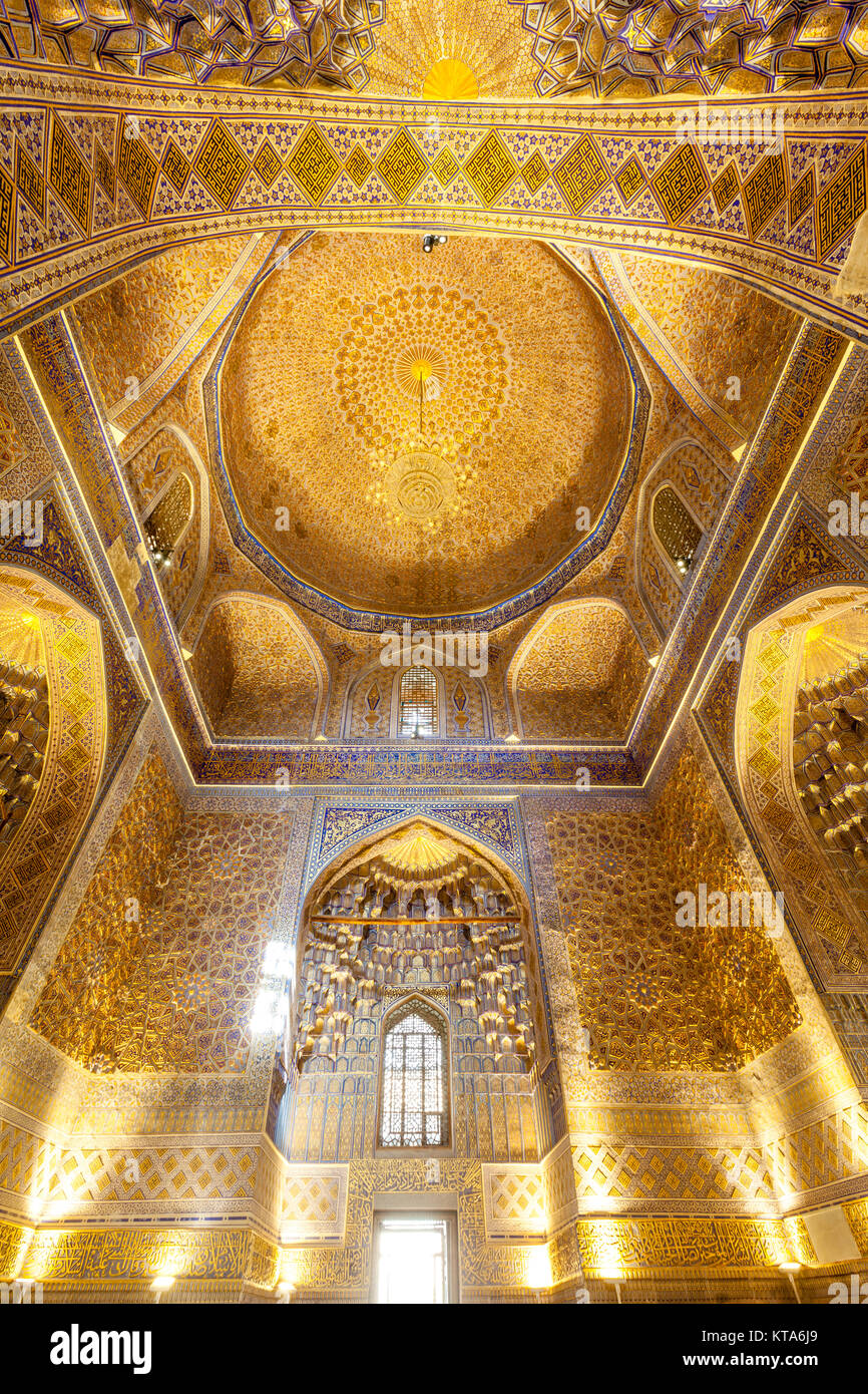 The Interior Of The Amir Temur Mausoleum, Samarkand, Uzbekistan Stock Photo