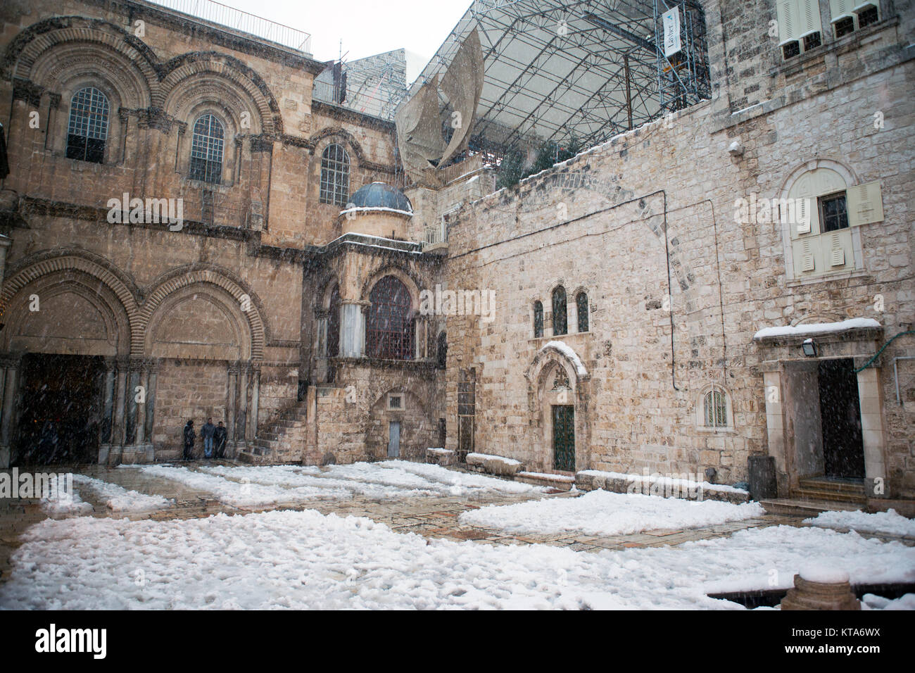 Church of the holy sepulchre in Jerusalem during a snow storm Stock ...
