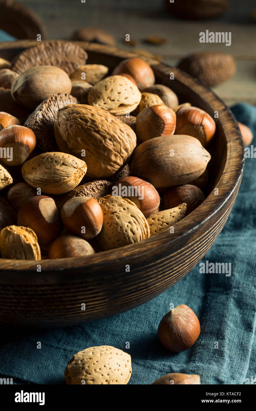 Whole Shelled Organic Mixed Nuts with Walnuts Almonds Pecans and