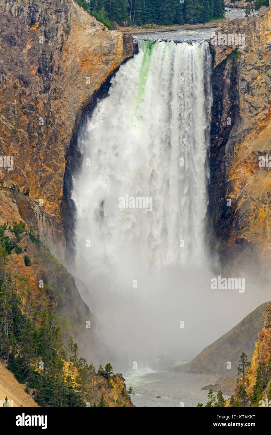 Dramatic Falls Crashing Down Stock Photo - Alamy