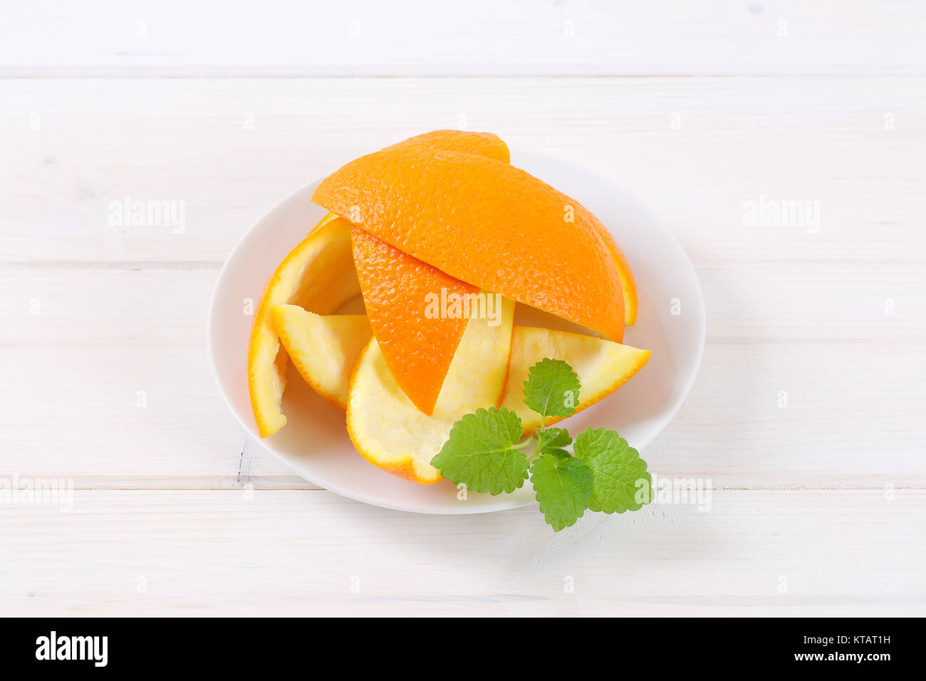 pile of orange peels Stock Photo Alamy