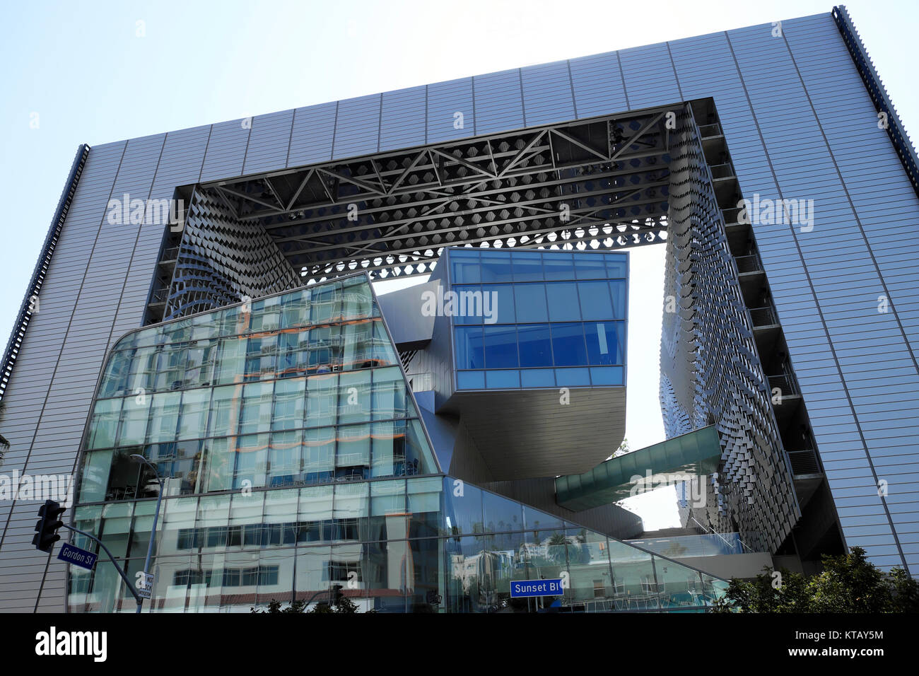 Emerson College Los Angeles >> Front View Of Emerson College Building Designed By Morphosis Stock Emerson College Los Angeles >> Front View Of Emerson College Building Designed By Morphosis Stock