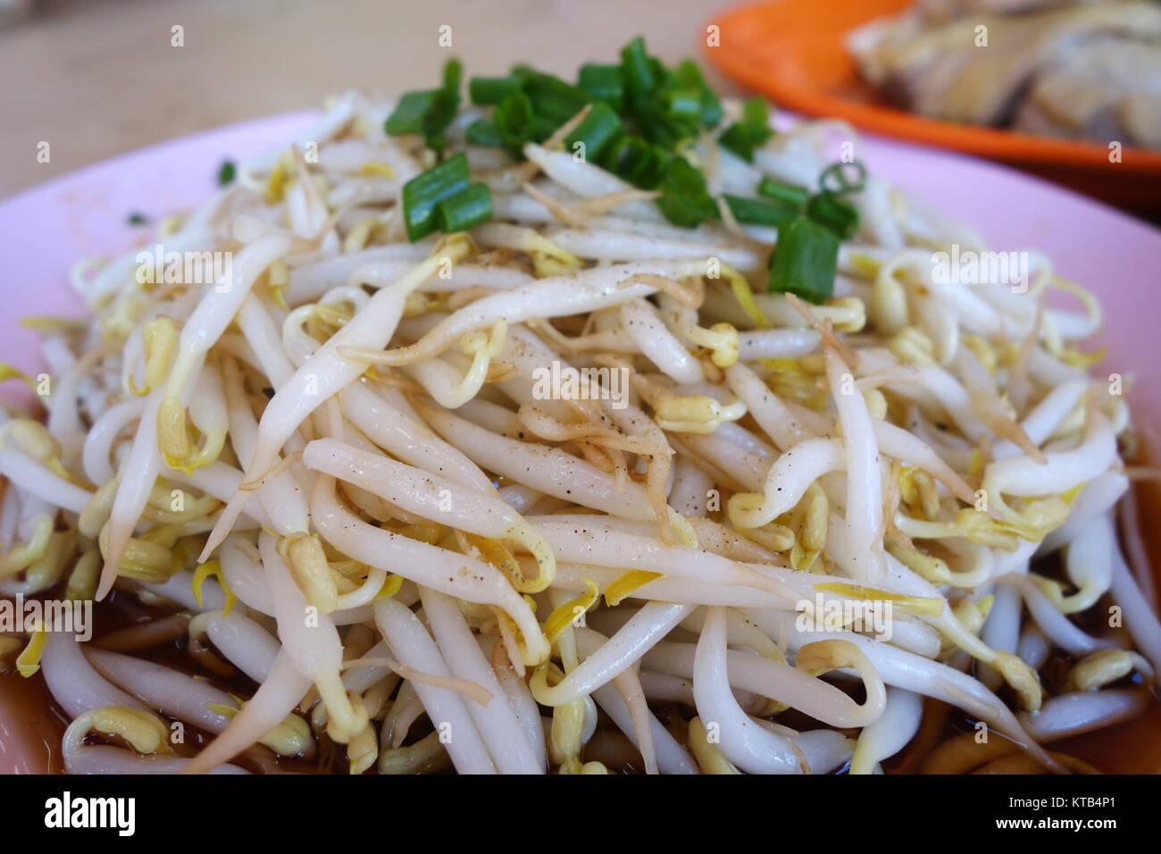 Fresh bean sprouts at local restaurant in Ipoh Stock Photo Alamy
