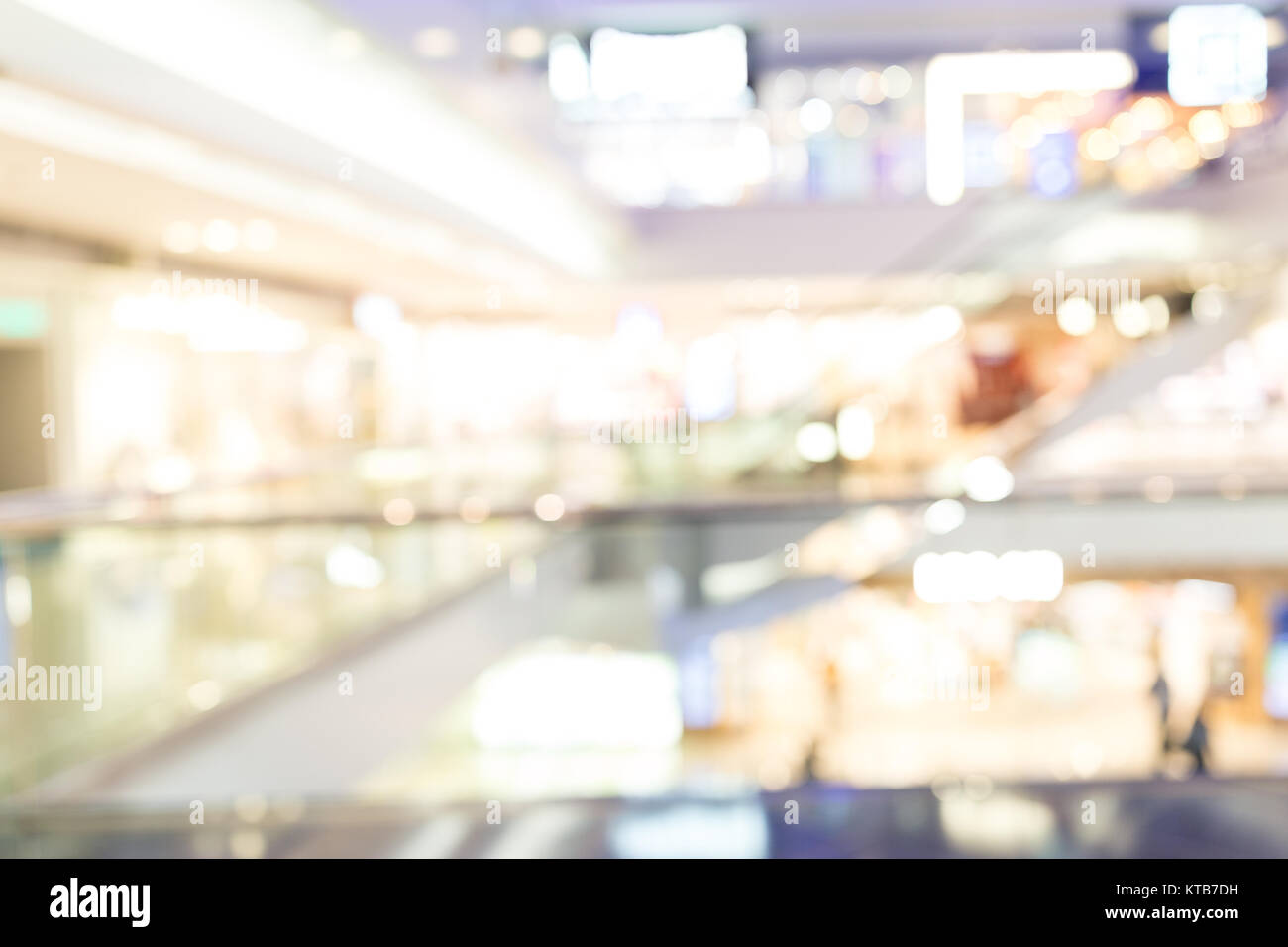 Blurred shopping mall background Stock Photo - Alamy