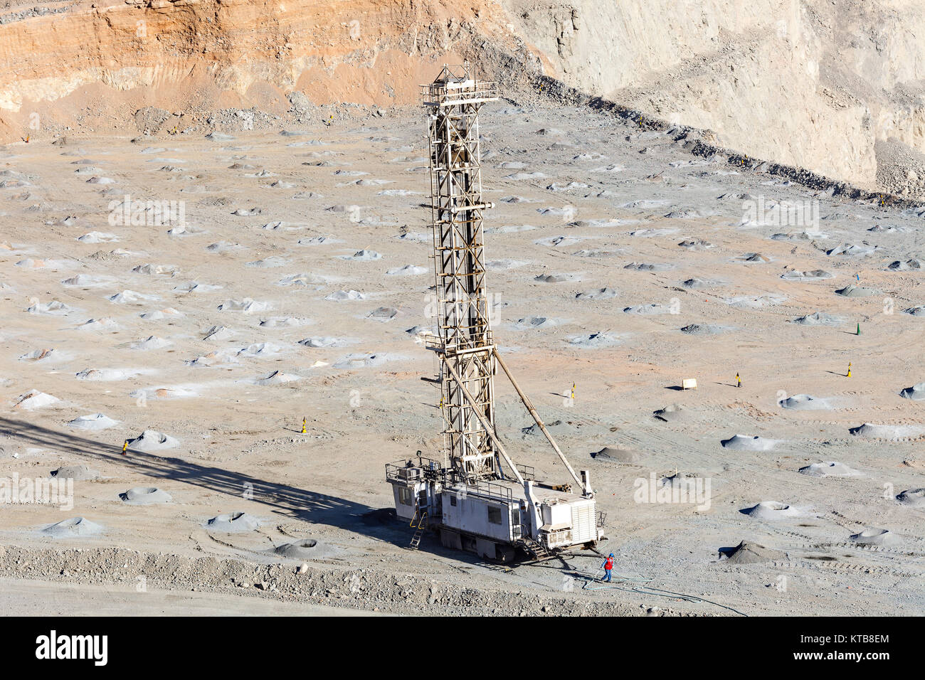 Open pit blasting hi-res stock photography and images - Alamy